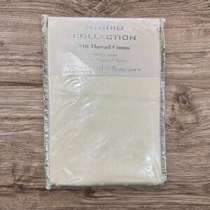 New STUDIO COLLECTION 310 Thread Count Luxury Jacquard Weave Pillowcases Set 2